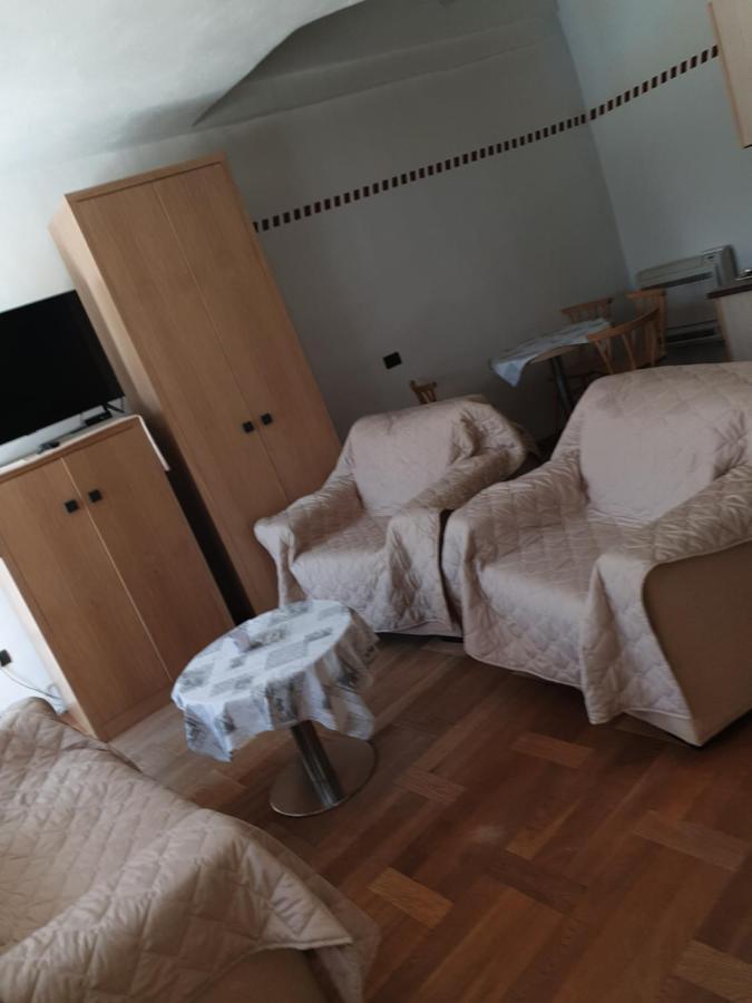 شقة Smartno Apartmaji Sobe Josko المظهر الخارجي الصورة
