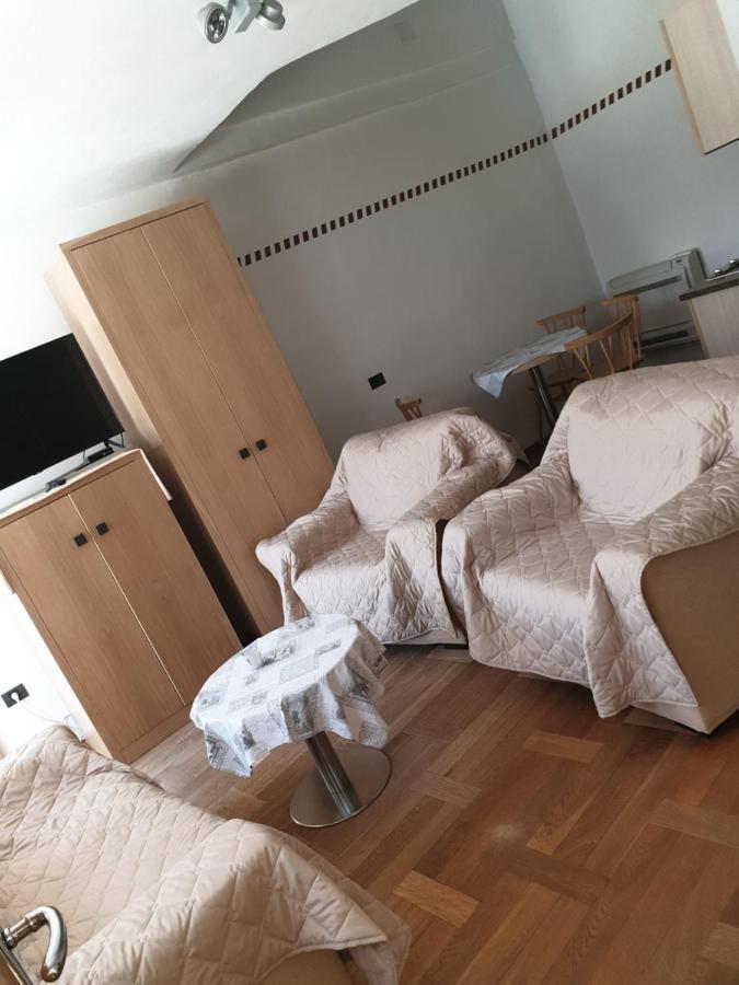 شقة Smartno Apartmaji Sobe Josko المظهر الخارجي الصورة